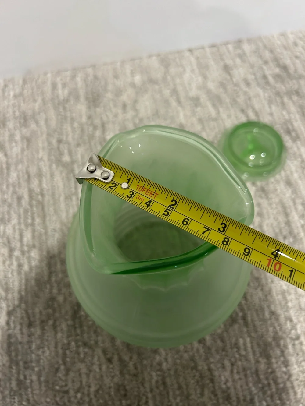 N/A striking green